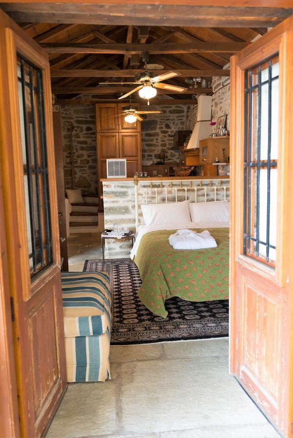 Vogiatzopoulou Guesthouse Agios Georgios Nilias Phòng bức ảnh